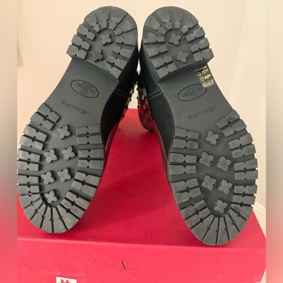 VALENTINO Rock Stud Glossy Rubber Rainboots - Size 9 - Picture 13 of 16